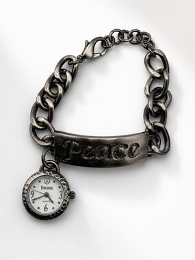 Decree Gunmetal Chain Bracelet Watch with Engraved Plate new battery 1108